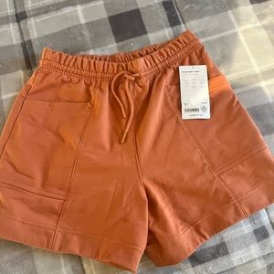 Athleta retroterry short size XS,  new with tags , clay